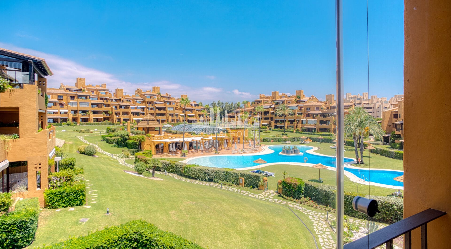 Beautiful beach front, south facing four bedroom apartment located in Los Granados del Mar on the New Golden Mile