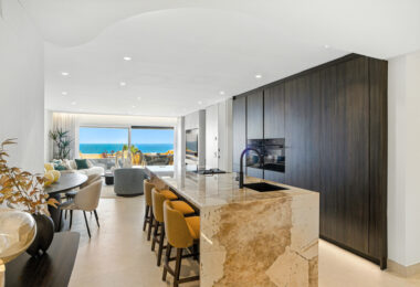 Beautiful beach front, south facing four bedroom apartment located in Los Granados del Mar on the New Golden Mile