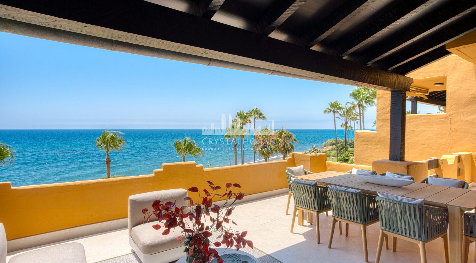 Beautiful beach front, south facing four bedroom apartment located in Los Granados del Mar on the New Golden Mile