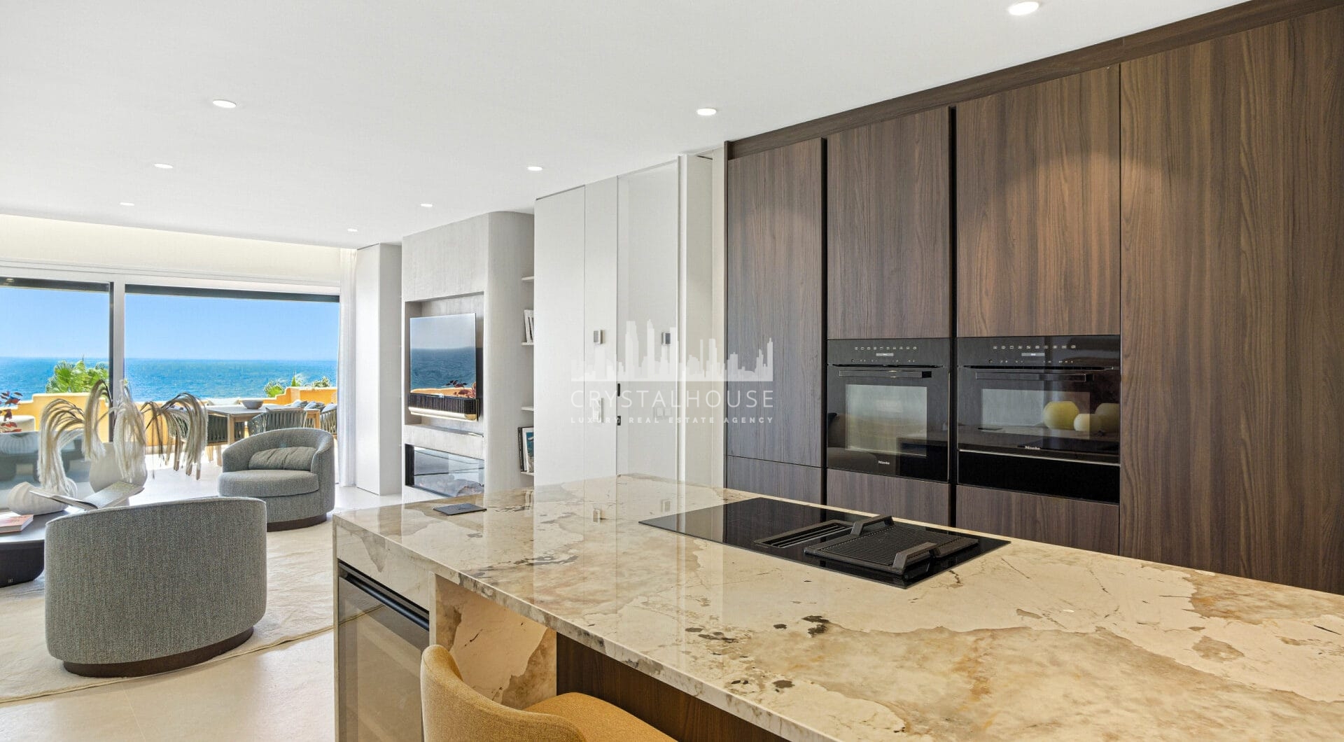 Beautiful beach front, south facing four bedroom apartment located in Los Granados del Mar on the New Golden Mile