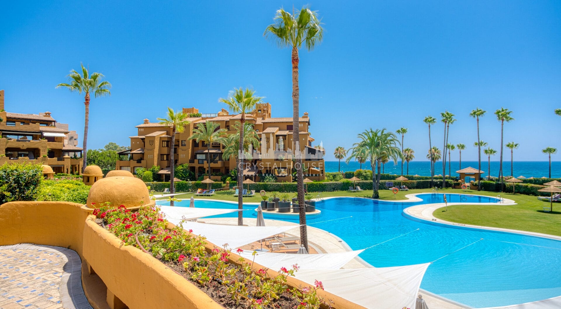 Beautiful beach front, south facing four bedroom apartment located in Los Granados del Mar on the New Golden Mile