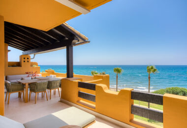 Beautiful beach front, south facing four bedroom apartment located in Los Granados del Mar on the New Golden Mile