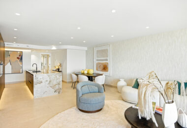 Beautiful beach front, south facing four bedroom apartment located in Los Granados del Mar on the New Golden Mile