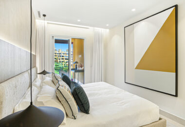 Beautiful beach front, south facing four bedroom apartment located in Los Granados del Mar on the New Golden Mile