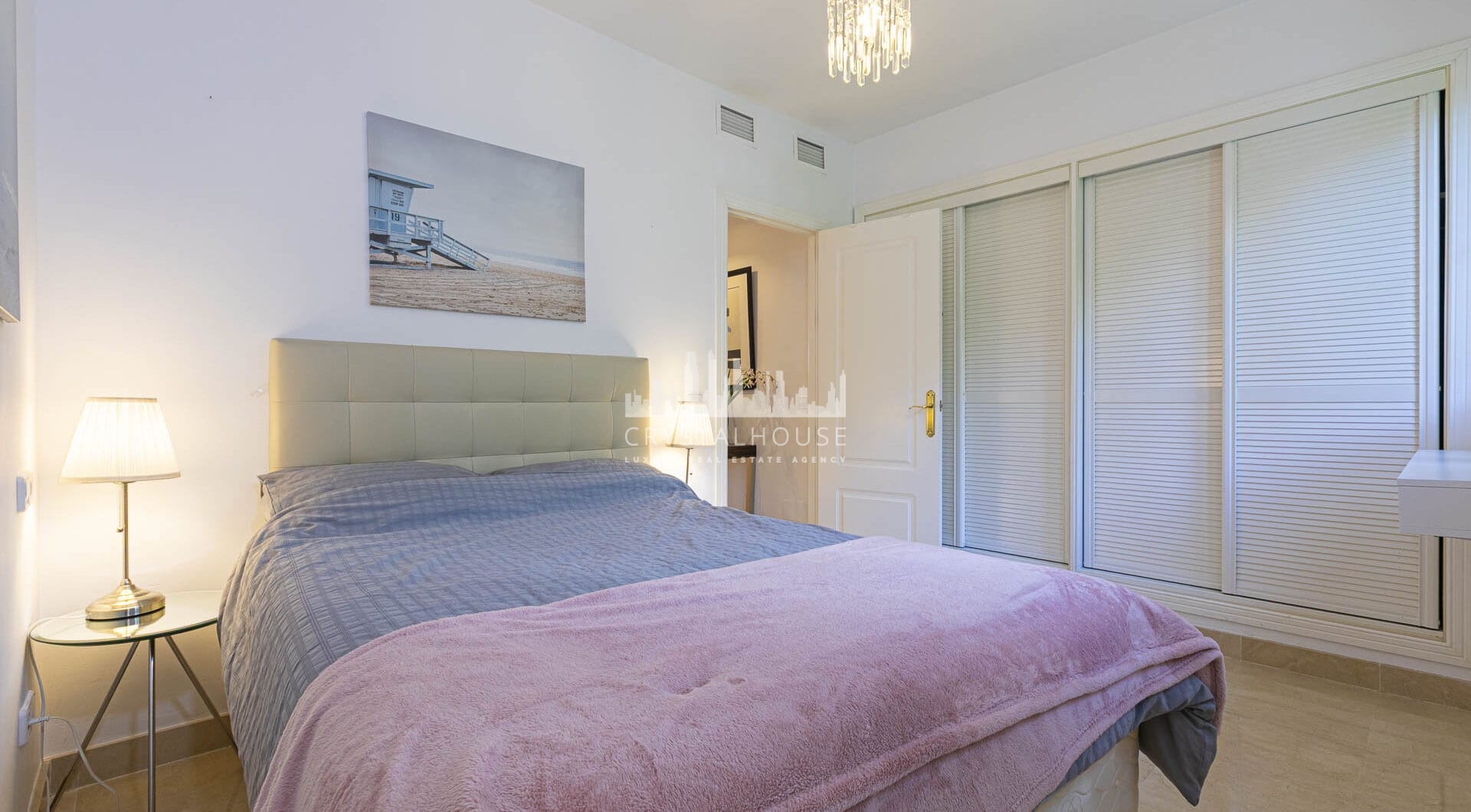 Beautiful south-facing, four bedroom townhouse in Los Almendros, part of the secure Los Arqueros Golf community in Benahavís