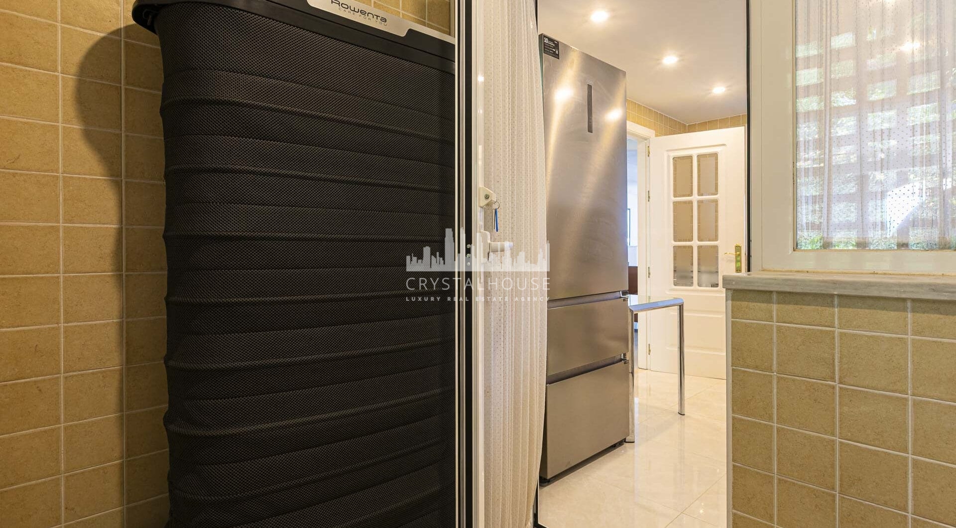 Beautiful south-facing, four bedroom townhouse in Los Almendros, part of the secure Los Arqueros Golf community in Benahavís