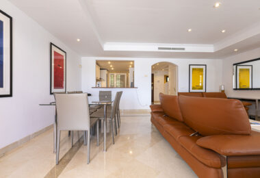 Beautiful south-facing, four bedroom townhouse in Los Almendros, part of the secure Los Arqueros Golf community in Benahavís
