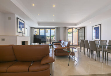 Beautiful south-facing, four bedroom townhouse in Los Almendros, part of the secure Los Arqueros Golf community in Benahavís