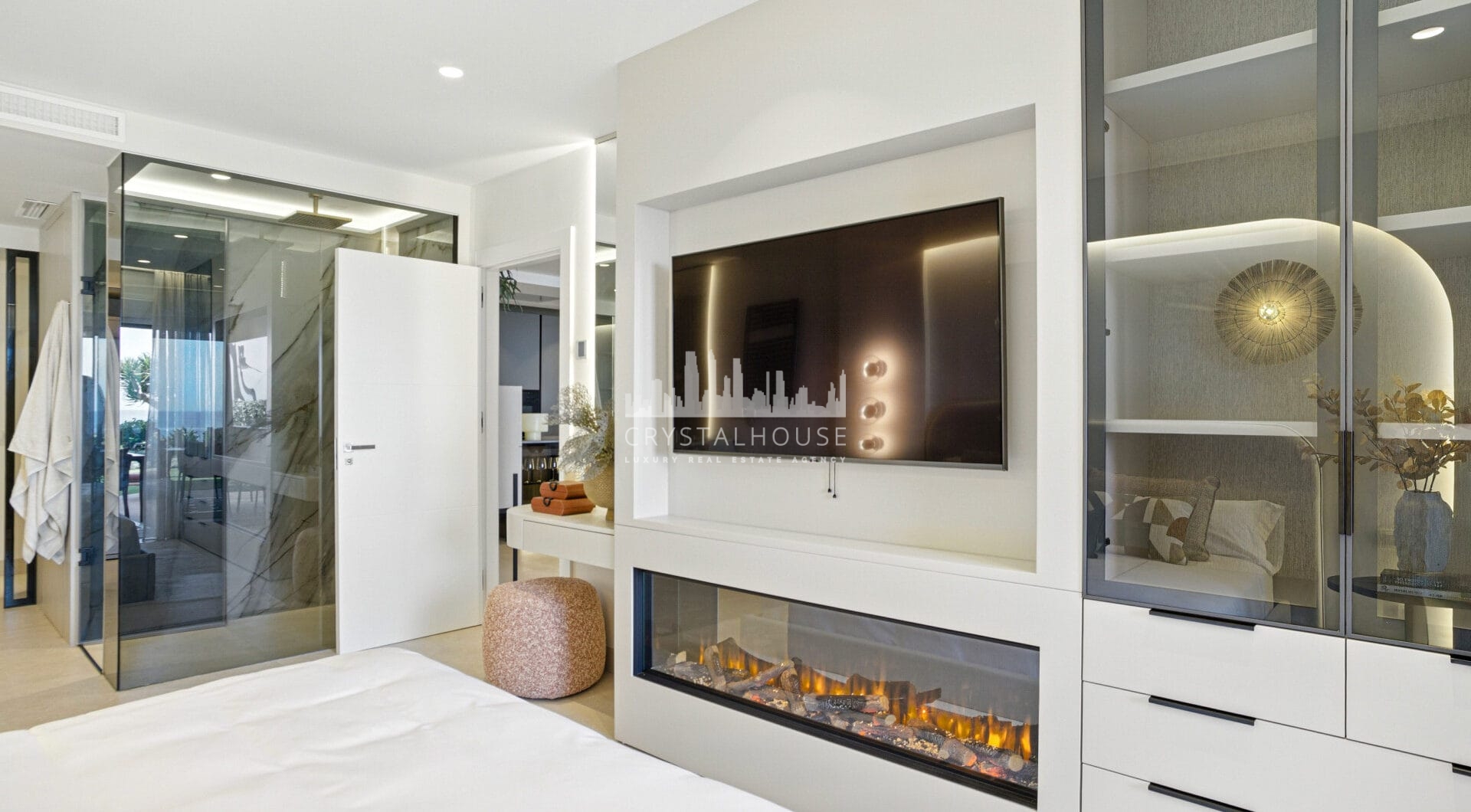 Impeccably renovated, south facing beach front, garden apartment located in the exclusive Menara Beach community on the sought-after New Golden Mile