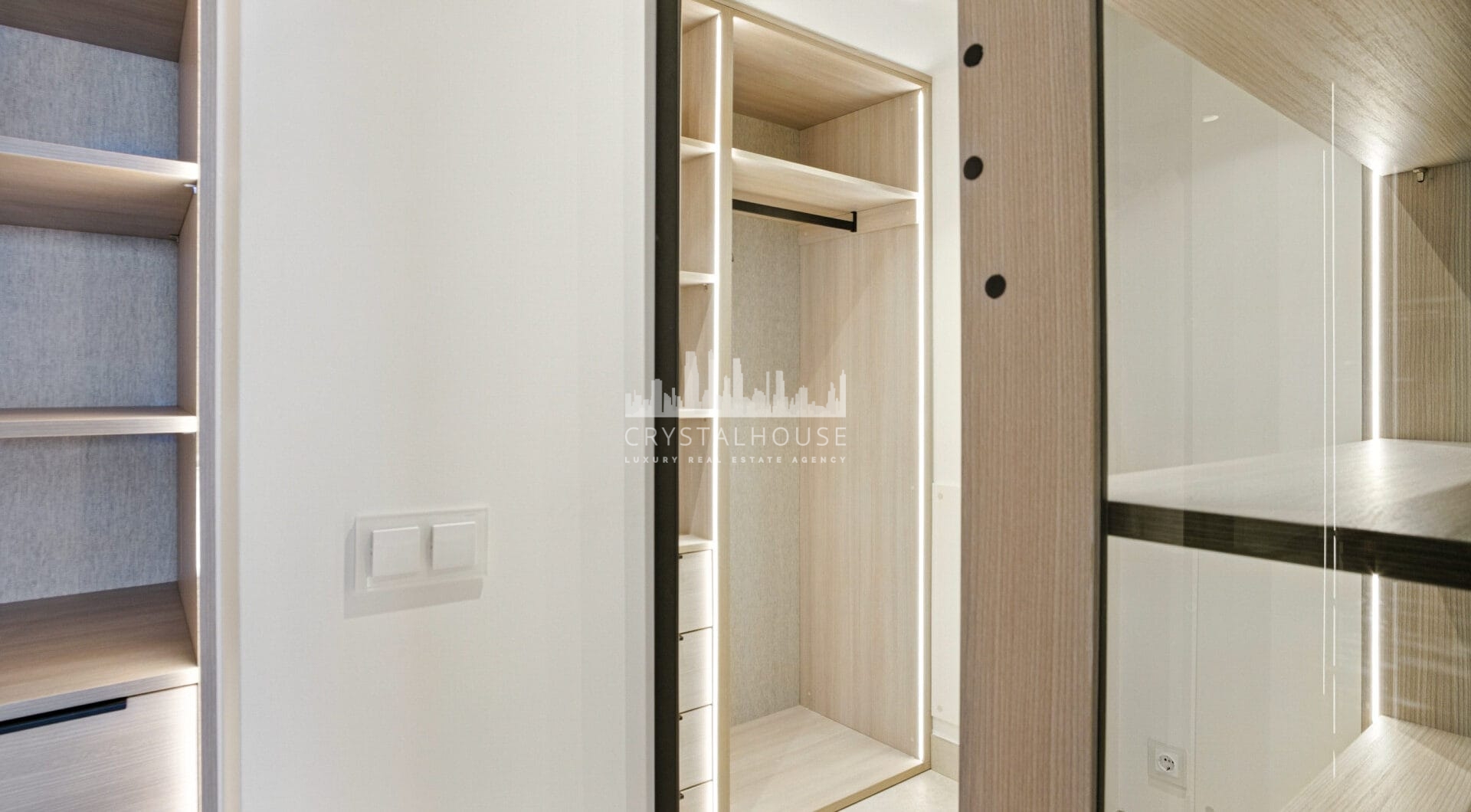 Impeccably renovated, south facing beach front, garden apartment located in the exclusive Menara Beach community on the sought-after New Golden Mile