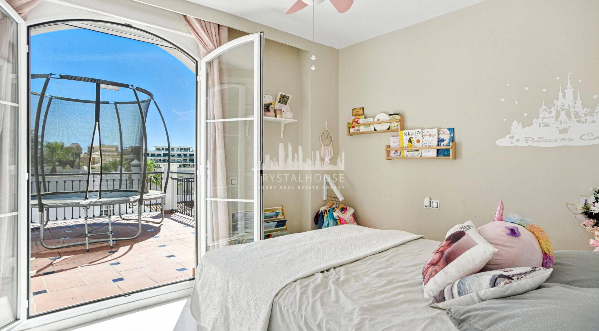 Stylish south west facing, three-bedroom semi detached townhouse located in Riviera del Sol