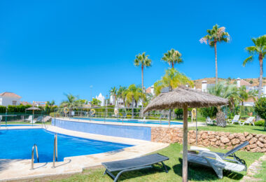 Stylish south west facing, three-bedroom semi detached townhouse located in Riviera del Sol
