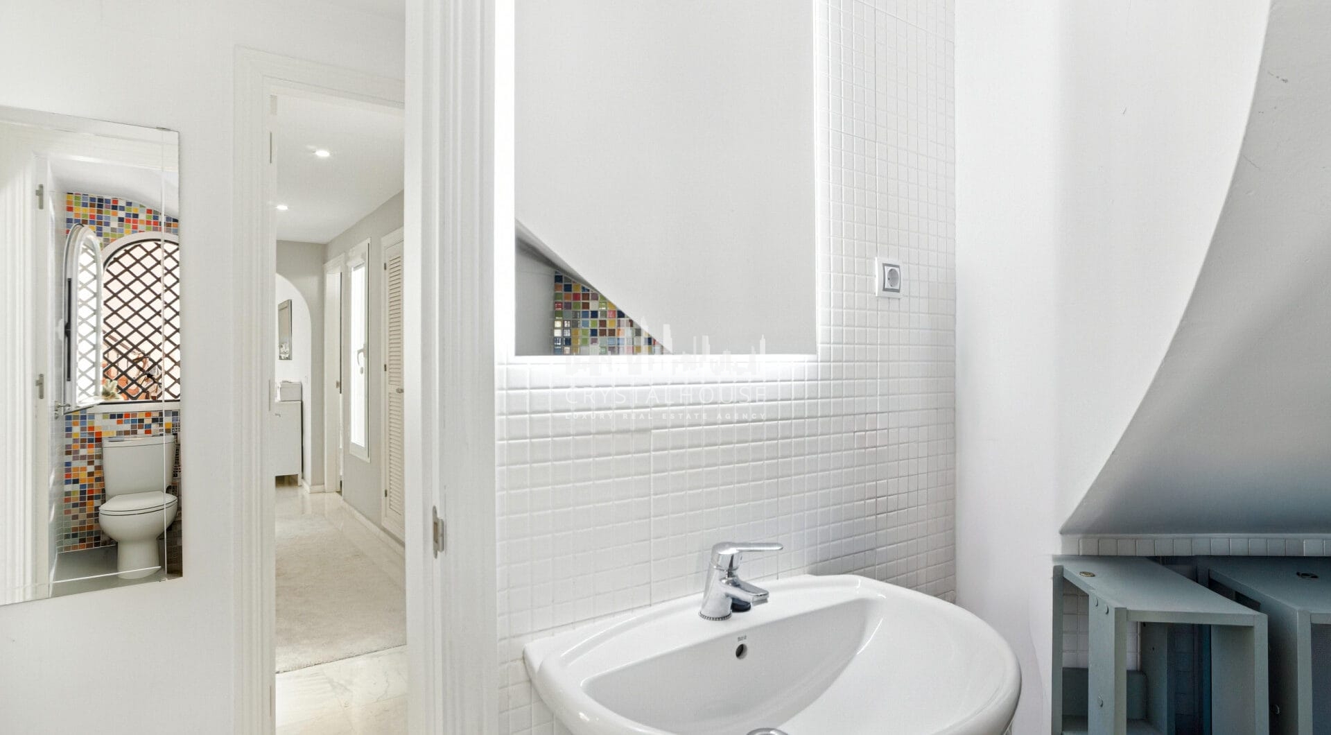 Stylish south west facing, three-bedroom semi detached townhouse located in Riviera del Sol