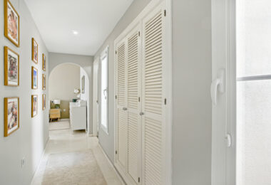 Stylish south west facing, three-bedroom semi detached townhouse located in Riviera del Sol