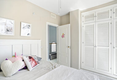 Stylish south west facing, three-bedroom semi detached townhouse located in Riviera del Sol