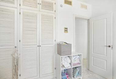 Stylish south west facing, three-bedroom semi detached townhouse located in Riviera del Sol