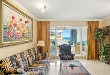 Exclusive Beachfront Two-Bedroom South-Facing Apartment with Sea Views in La Herradura, Marbella