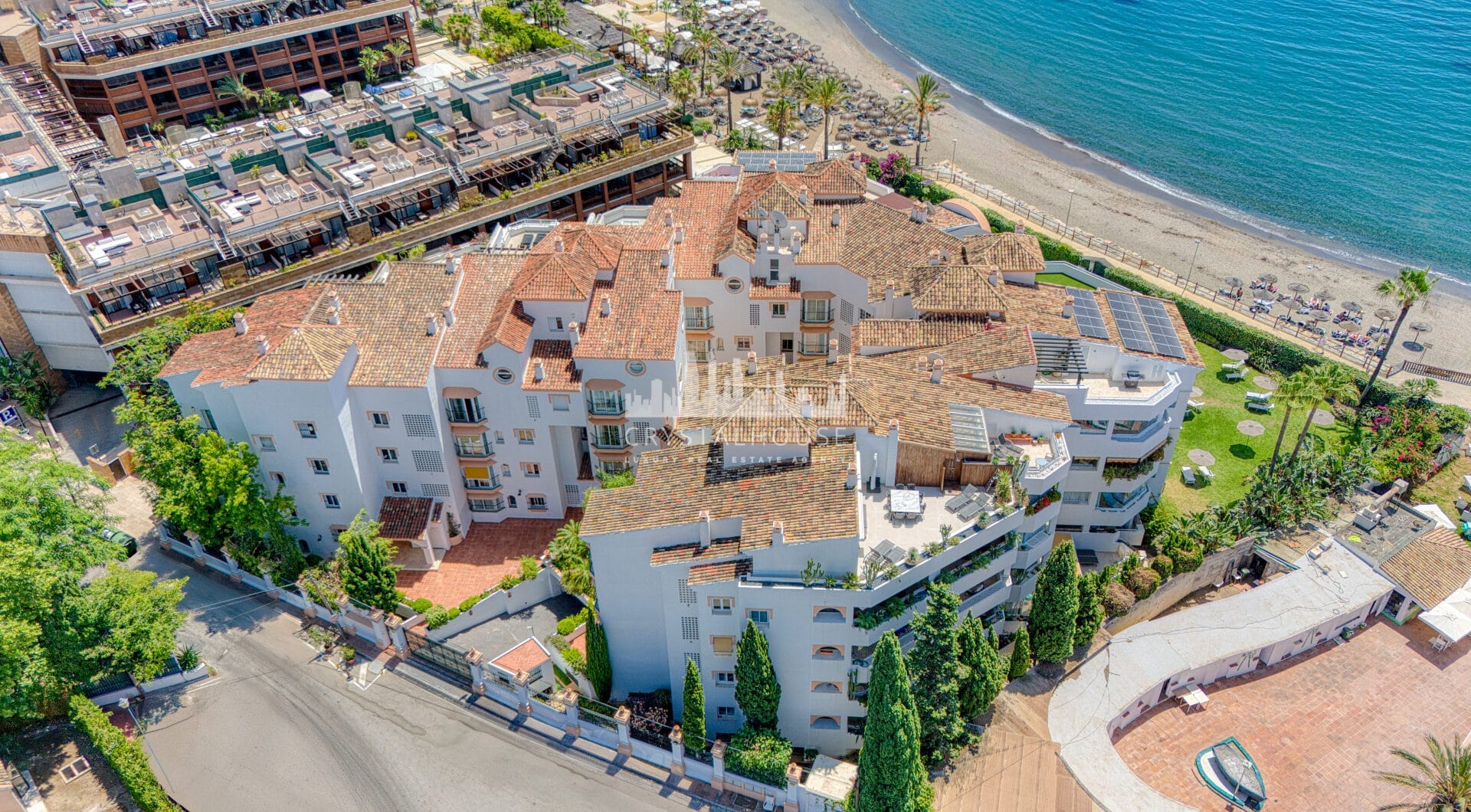 Exclusive Beachfront Two-Bedroom South-Facing Apartment with Sea Views in La Herradura, Marbella