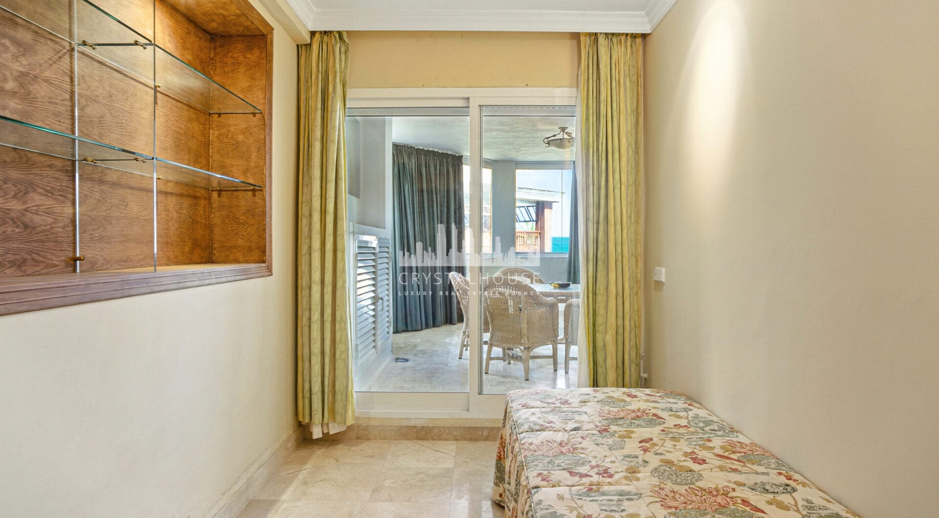 Exclusive Beachfront Two-Bedroom South-Facing Apartment with Sea Views in La Herradura, Marbella