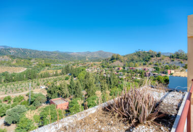 Charming east facing, three bedroom duplex penthouse located in the gated community Parque Botanico, Estepona
