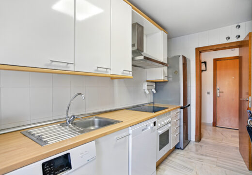 Charming east facing, three bedroom duplex penthouse located in the gated community Parque Botanico, Estepona