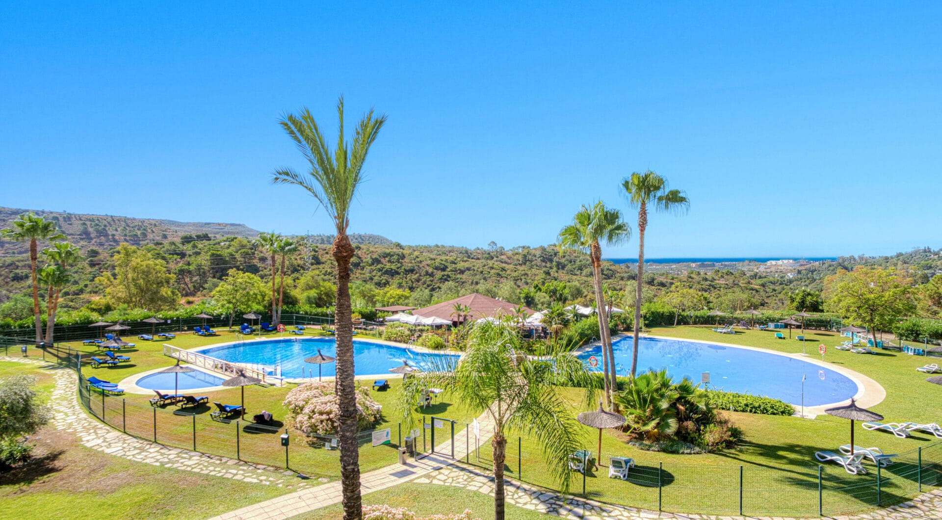 Charming east facing, three bedroom duplex penthouse located in the gated community Parque Botanico, Estepona