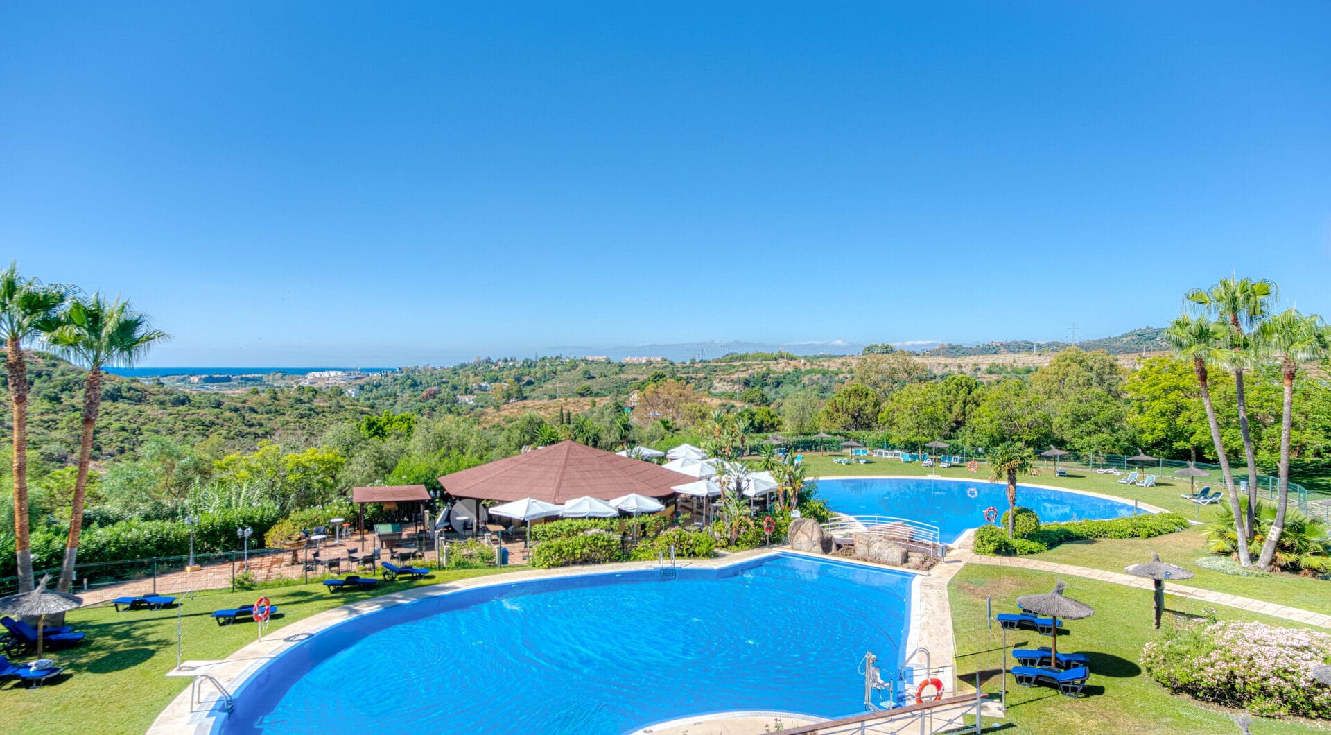 Charming east facing, three bedroom duplex penthouse located in the gated community Parque Botanico, Estepona