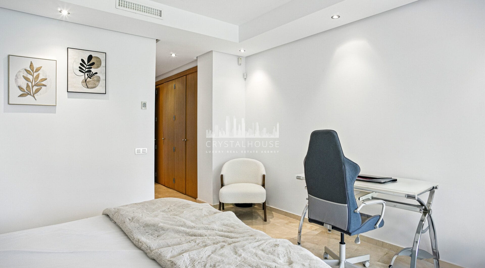 Luxury, south facing two bedroom, ground floor apartment located in prestigious community Imara, Balcones de Sierra Blanca
