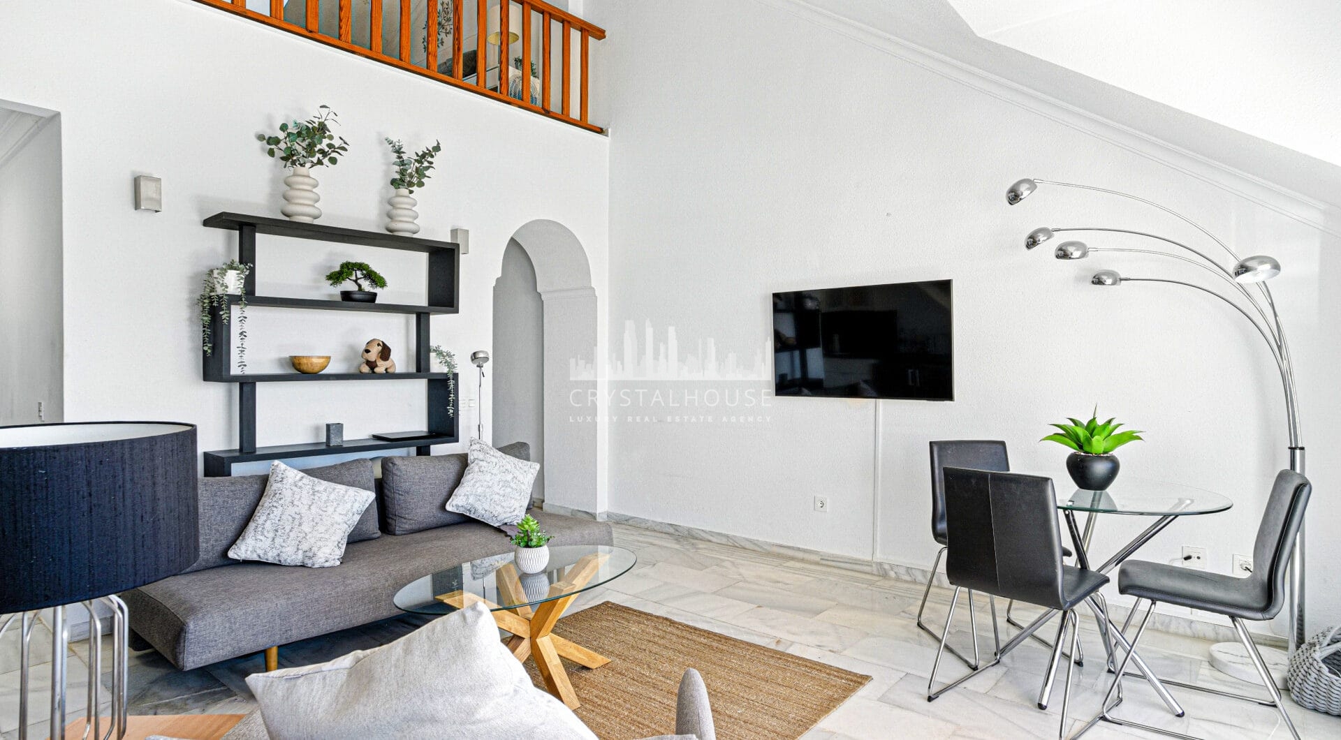 Wonderful south facing. two bedroom duplex penthouse located in the highly sought-after Carolina Park on Marbella’s prestigious Golden Mile