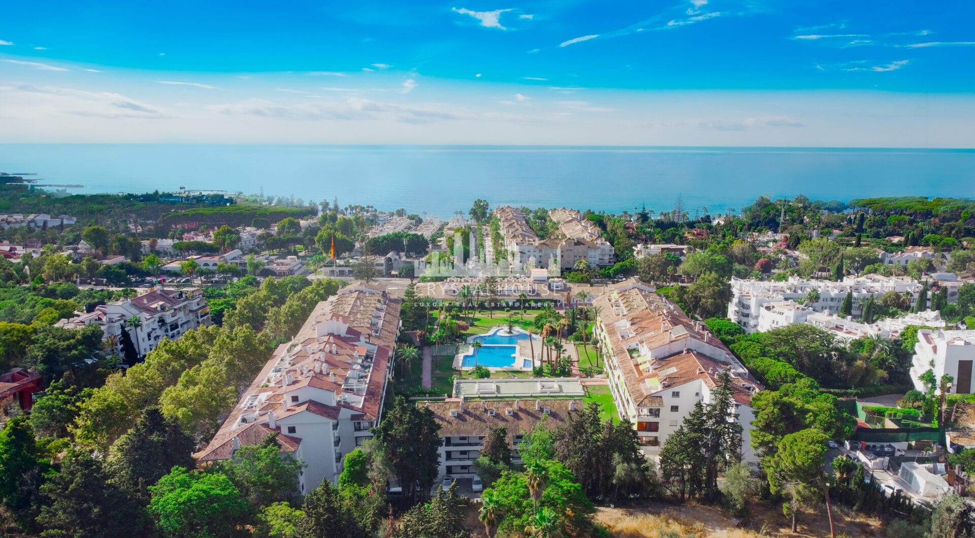 Wonderful south facing. two bedroom duplex penthouse located in the highly sought-after Carolina Park on Marbella’s prestigious Golden Mile