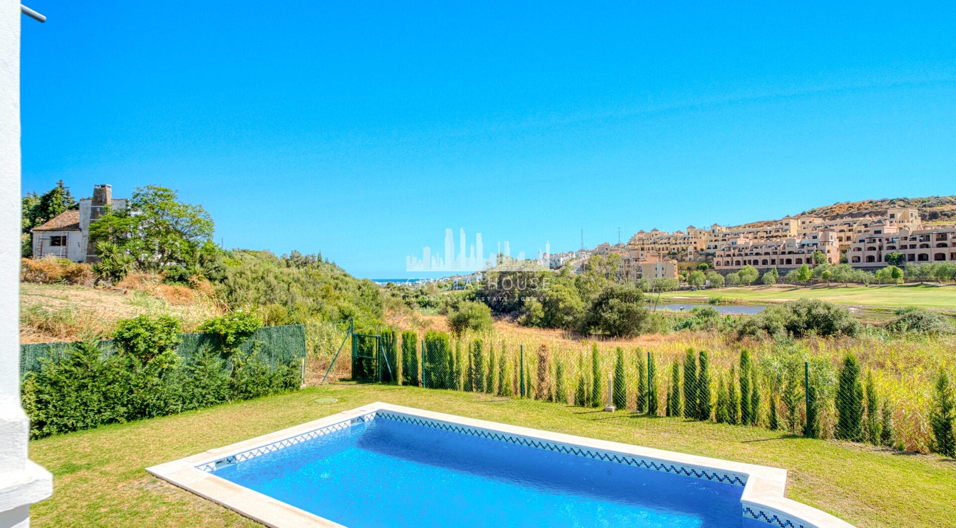 Beautiful five bedroom, Southwest-Facing Villa with Golf Views in Valle Romano (Estepona)