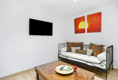 Beautiful five bedroom, Southwest-Facing Villa with Golf Views in Valle Romano (Estepona)