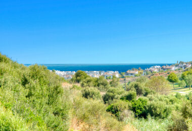 Beautiful five bedroom, Southwest-Facing Villa with Golf Views in Valle Romano (Estepona)