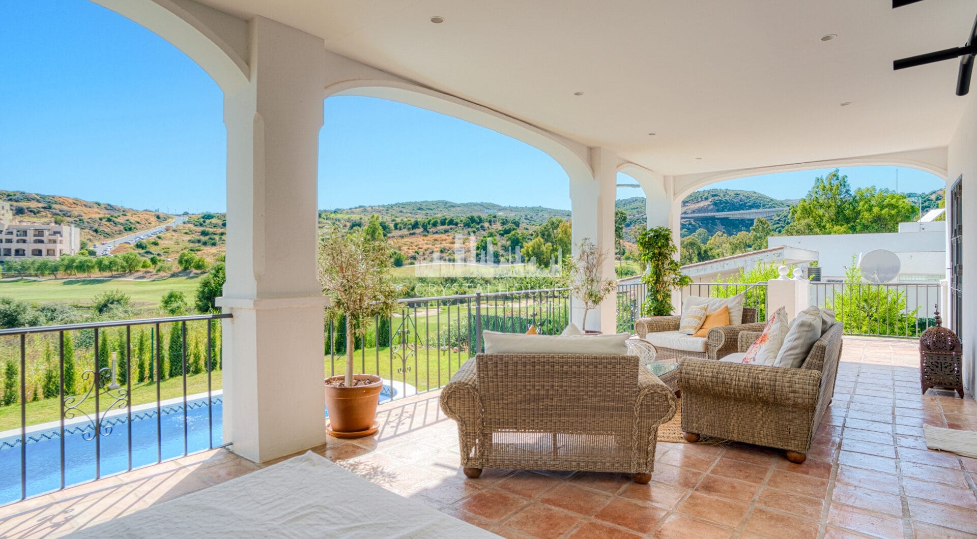 Beautiful five bedroom, Southwest-Facing Villa with Golf Views in Valle Romano (Estepona)