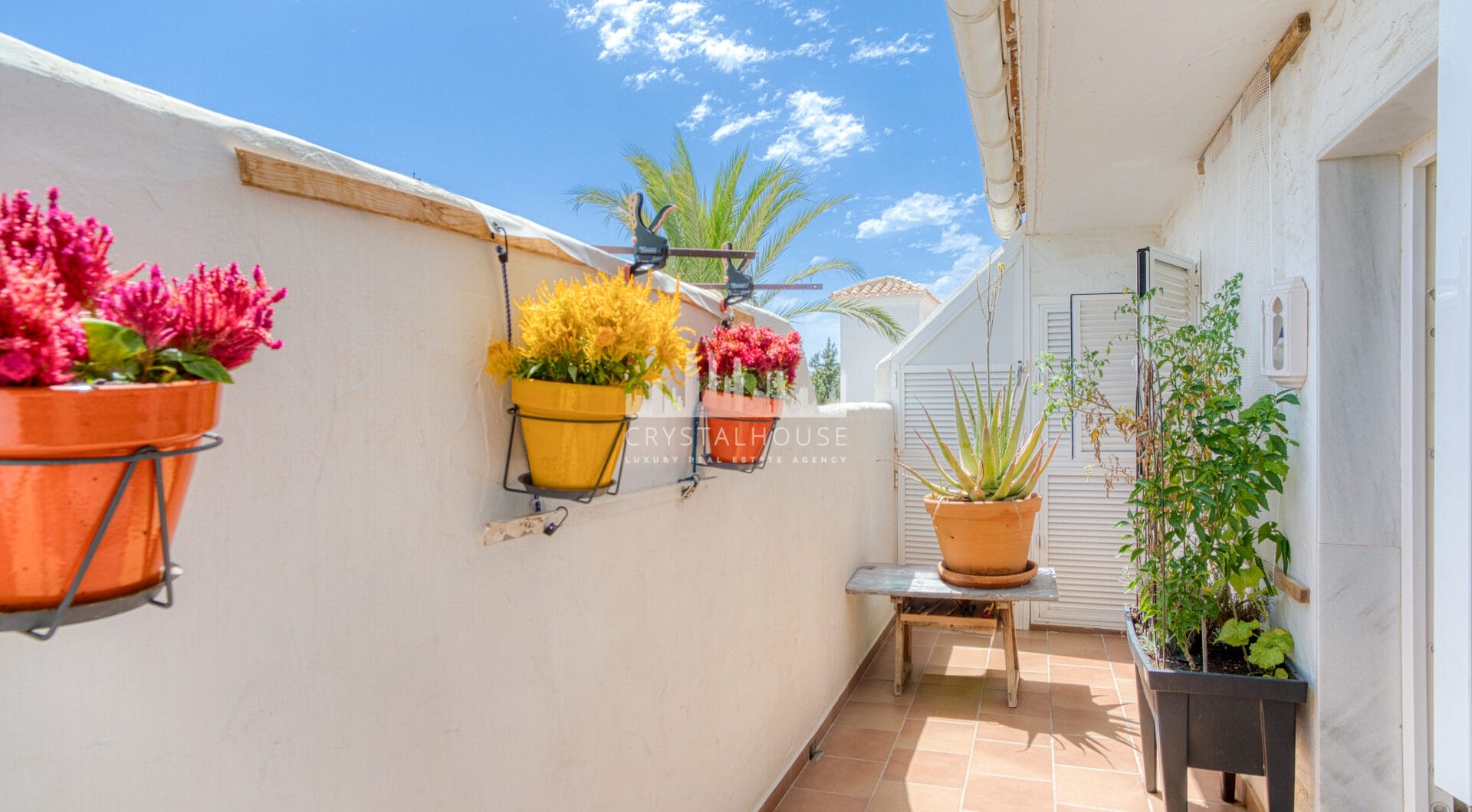Excellent investment opportunity - south west facing three bedroom, beachfront duplex penthouse located in Playa Real, Marbesa