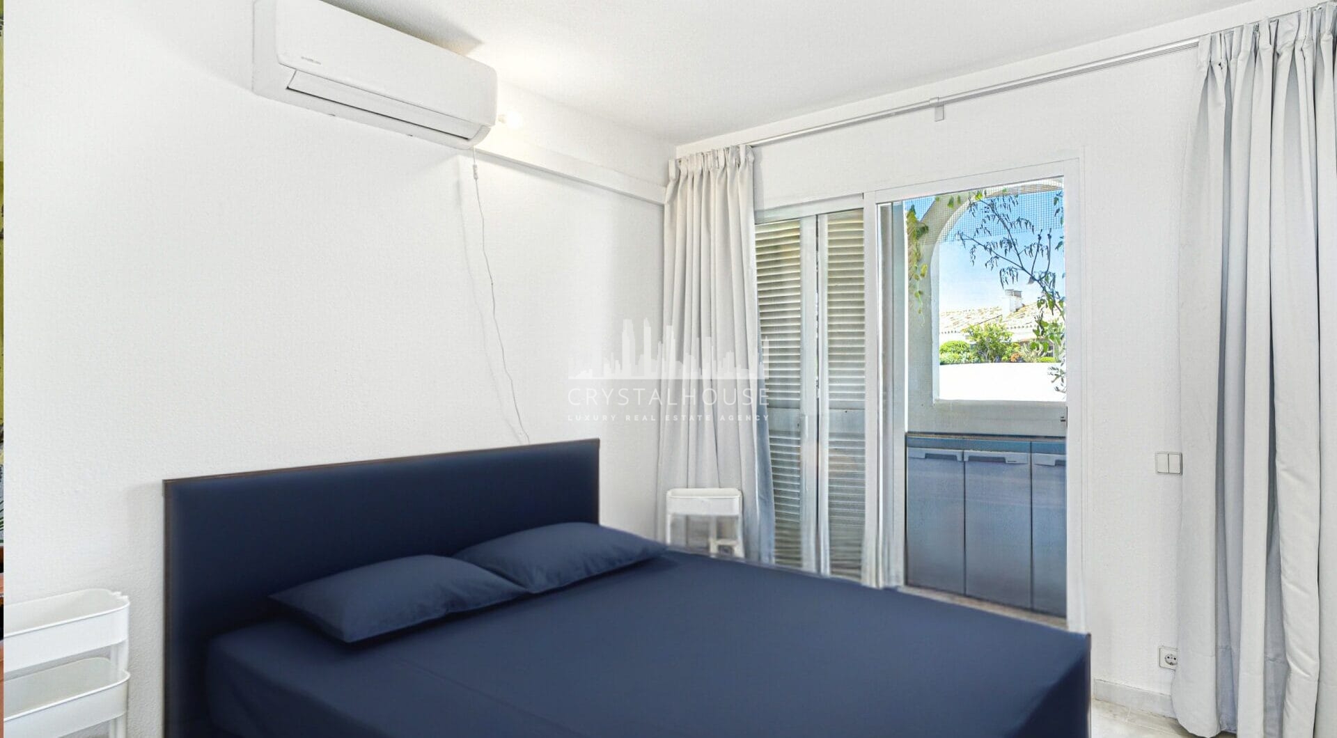 Excellent investment opportunity - south west facing three bedroom, beachfront duplex penthouse located in Playa Real, Marbesa