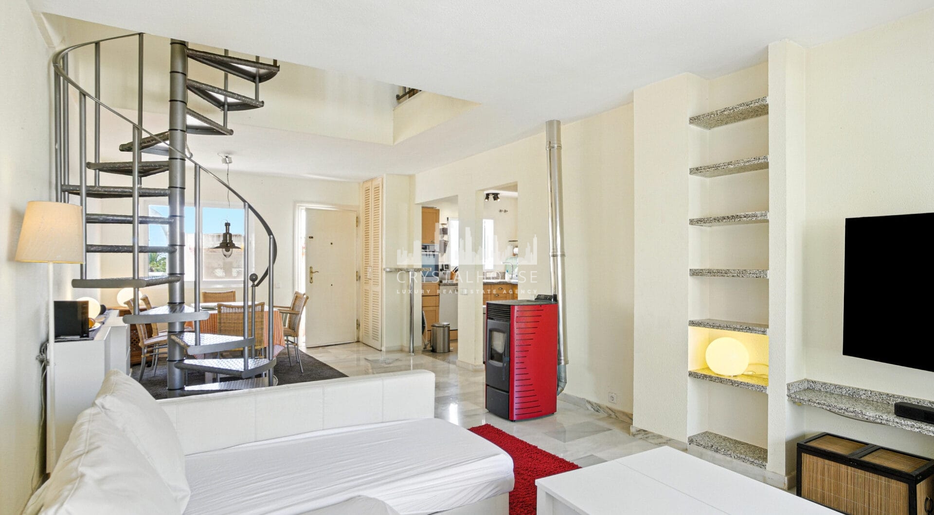 Excellent investment opportunity - south west facing three bedroom, beachfront duplex penthouse located in Playa Real, Marbesa