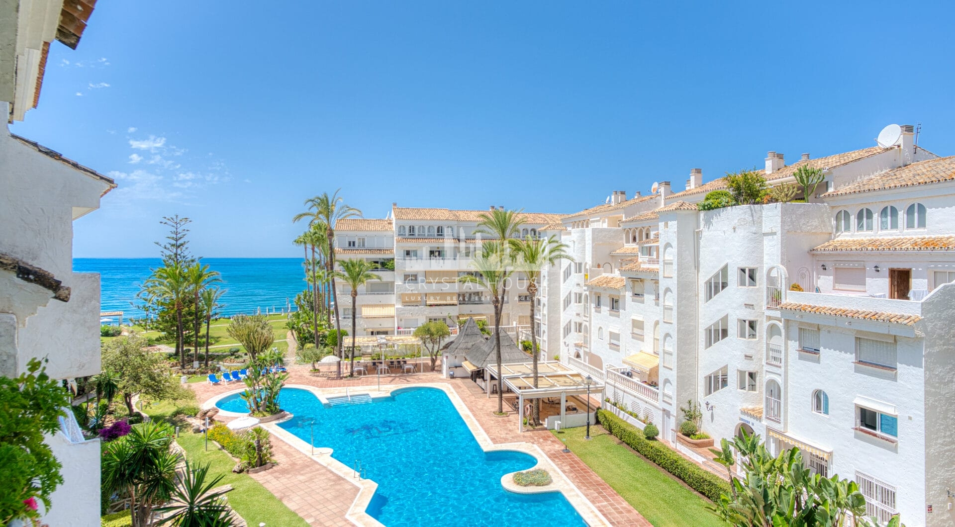 Excellent investment opportunity - south west facing three bedroom, beachfront duplex penthouse located in Playa Real, Marbesa