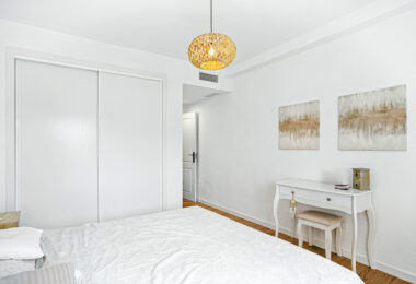 Beautifully renovated, south west facing, two bedroom apartment located in the residential area of Reserva de Marbella