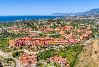 Beautifully renovated, south west facing, two bedroom apartment located in the residential area of Reserva de Marbella