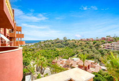 Beautifully renovated, south west facing, two bedroom apartment located in the residential area of Reserva de Marbella