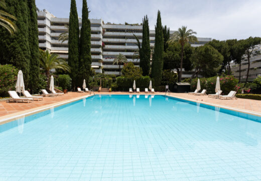Exclusive Apartment for Sale in the Prestigious Don Gonzalo Complex, Marbella
