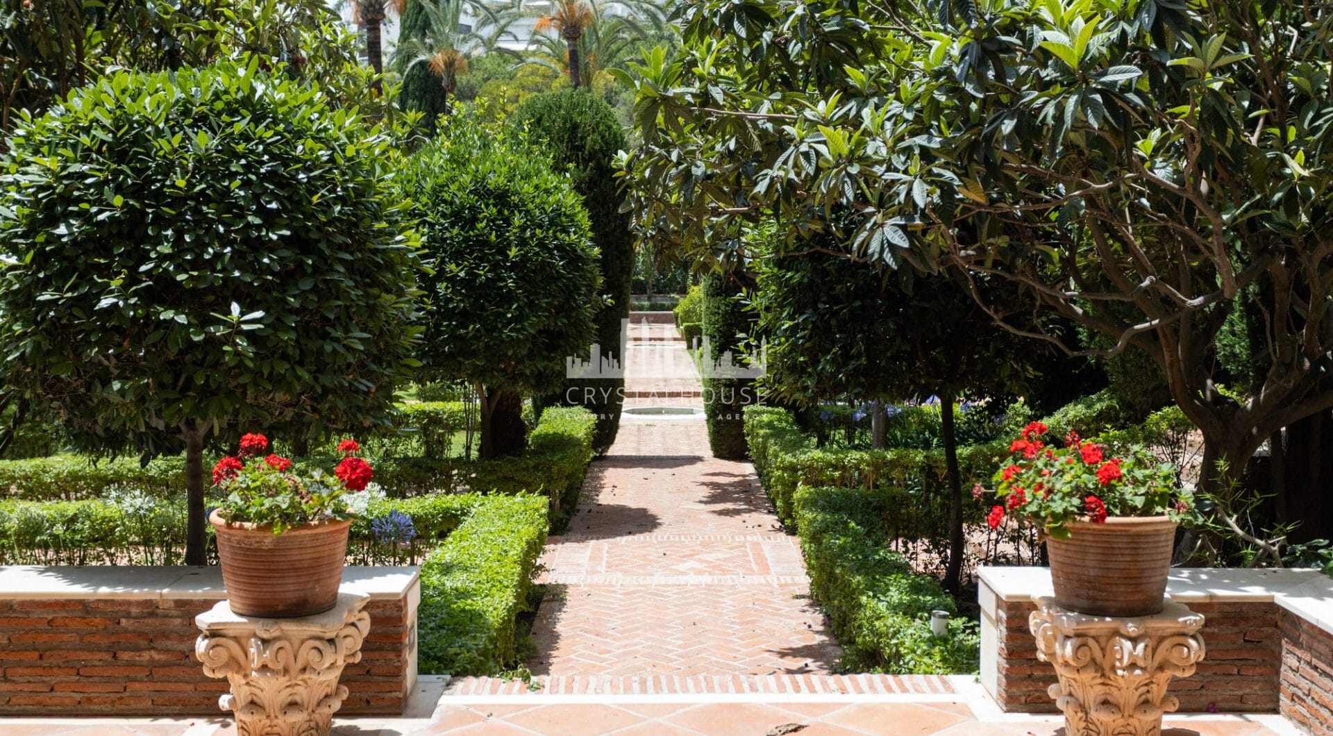 Exclusive Apartment for Sale in the Prestigious Don Gonzalo Complex, Marbella