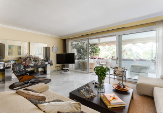 Exclusive Apartment for Sale in the Prestigious Don Gonzalo Complex, Marbella