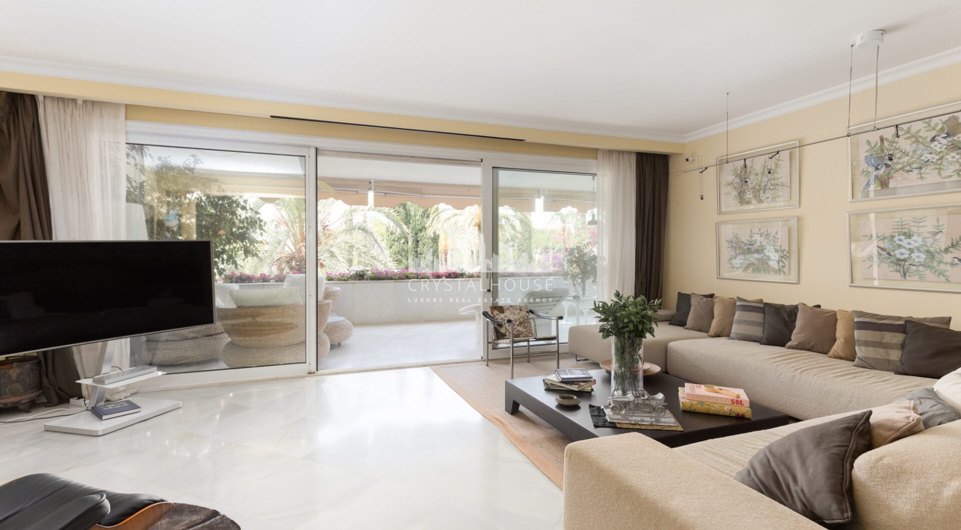 Exclusive Apartment for Sale in the Prestigious Don Gonzalo Complex, Marbella