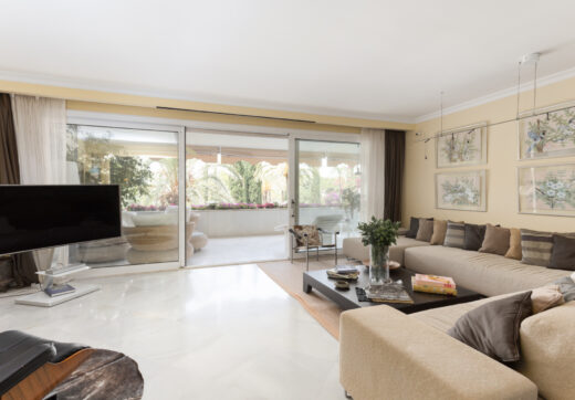 Exclusive Apartment for Sale in the Prestigious Don Gonzalo Complex, Marbella