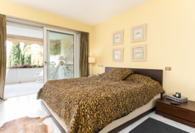 Exclusive Apartment for Sale in the Prestigious Don Gonzalo Complex, Marbella