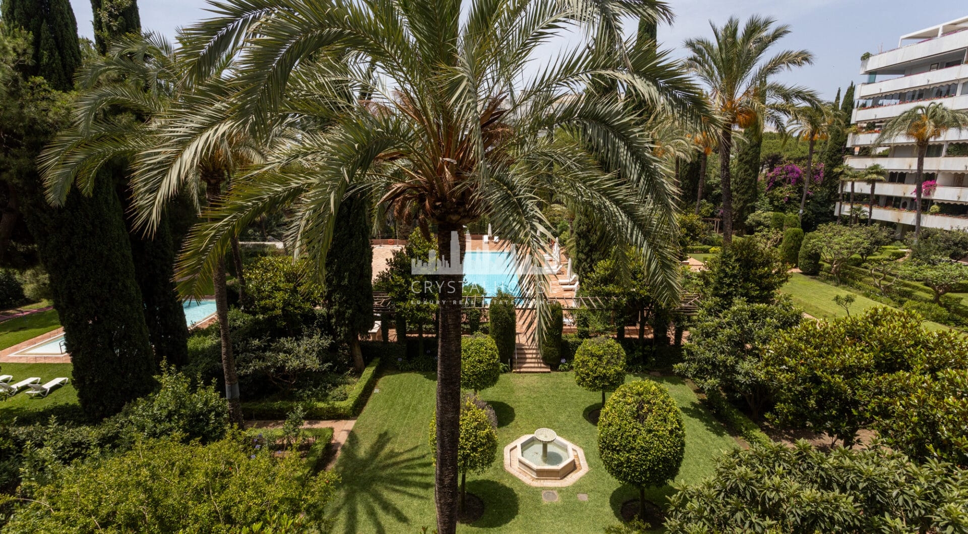 Exclusive Apartment for Sale in the Prestigious Don Gonzalo Complex, Marbella