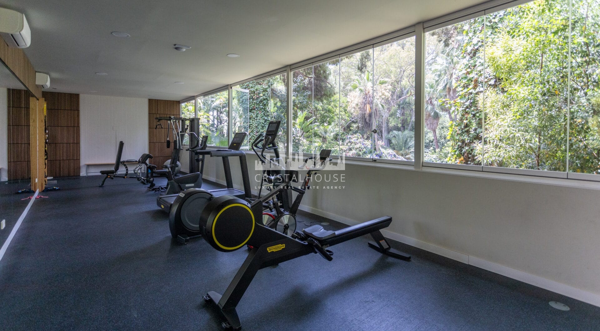 Exclusive Apartment for Sale in the Prestigious Don Gonzalo Complex, Marbella