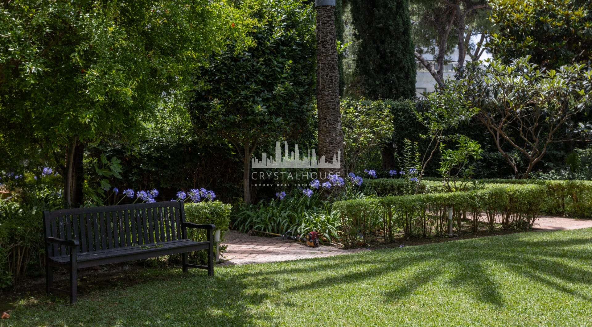 Exclusive Apartment for Sale in the Prestigious Don Gonzalo Complex, Marbella